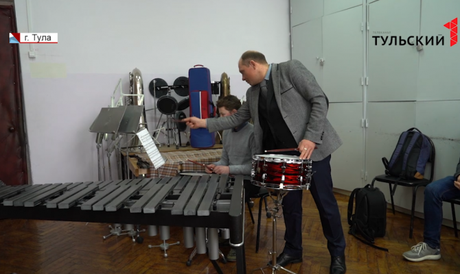 Заслуженный артист России дал советы одаренным тулякам