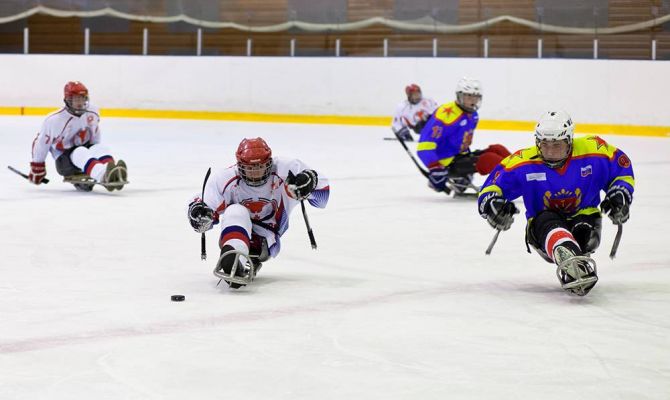 В Алексине проходит Первенство России по хоккею-следж