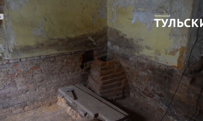 В особняке, связанном с Демидовыми, археологи нашли более 200 артефактов