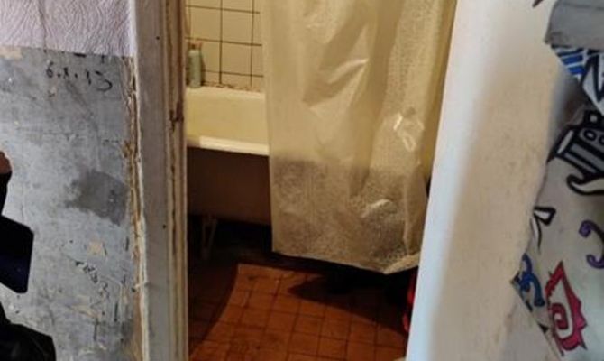 В Туле женщина погибла от удара током в душе: следователи ищут источник утечки электричества