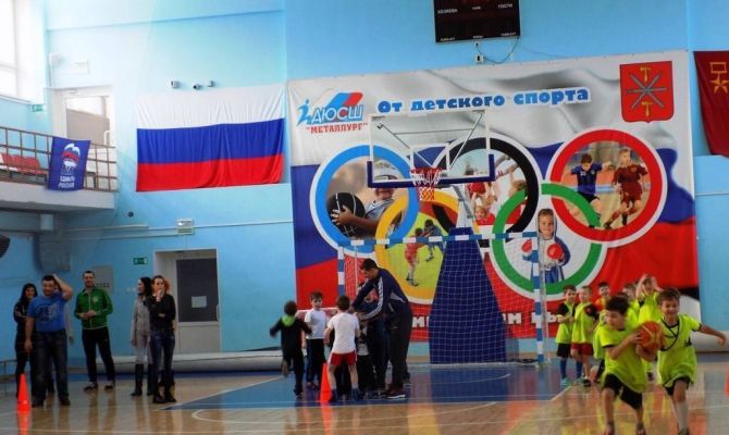 В тульском спорткомплексе «Металлург» прошли «Веселые старты»