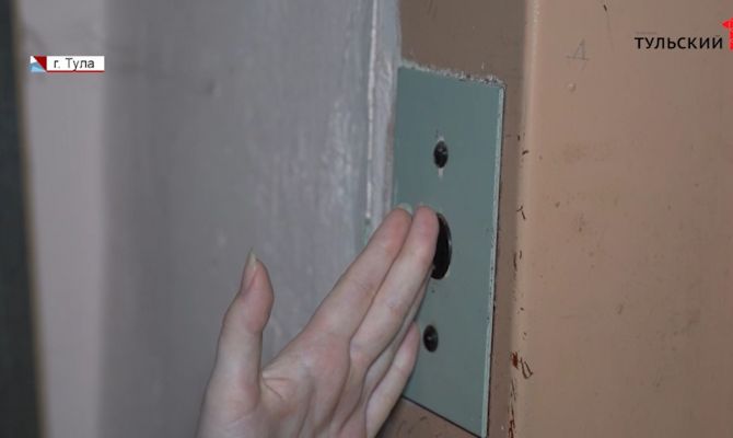 Как жителям Тульской области поменять лифт в своем доме