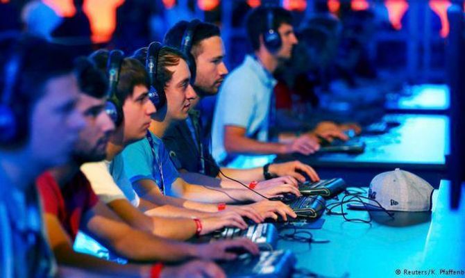 На киберспорт в России потратят около 500 миллионов рублей