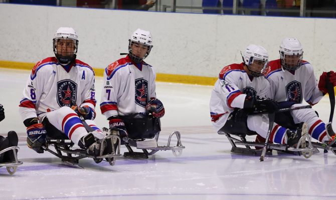 В Туле проходит Кубок имени Л. Н.  Толстого по следж-хоккею среди детских команд