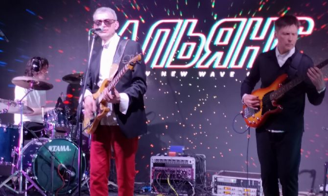 Легендарная группа «Альянс» спела для туляков