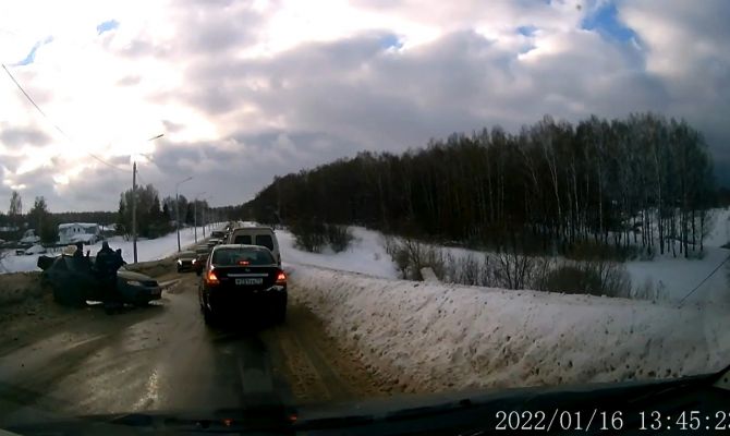 На трассе под Тулой столкнулись «Газель» и легковушка
