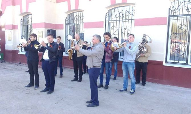 На вокзале в Туле и на станции Жданка будет звучать живая музыка