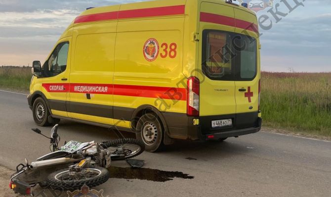 В Тульской области опрокинулся мотоцикл