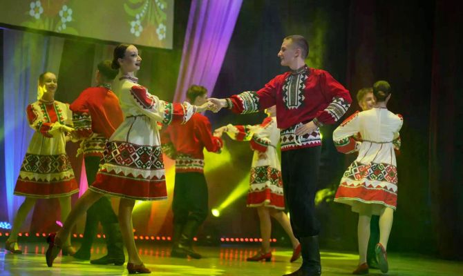 Народный ансамбль "Юность" отметил 50‑летие отчётным концертом