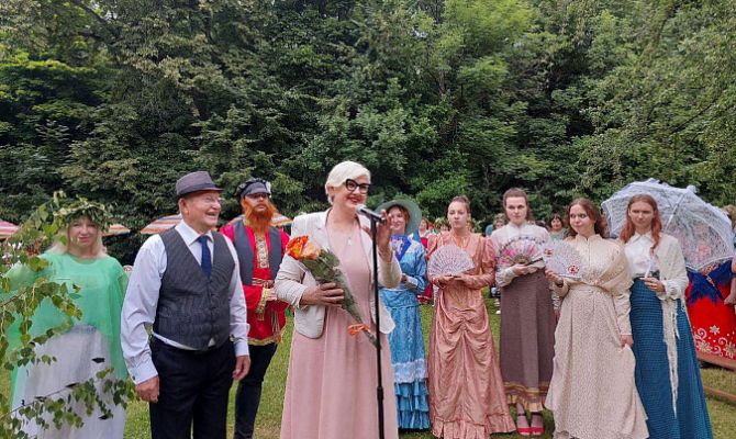 В Ефремове отметили праздник Троицы