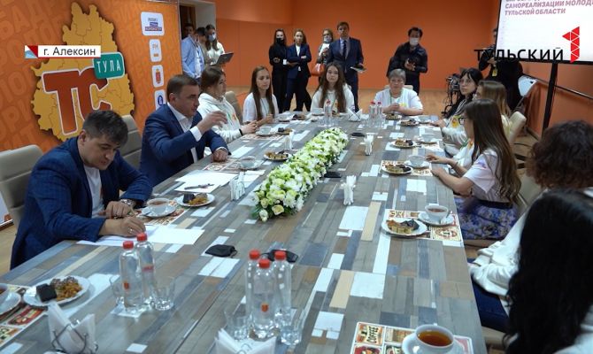  «Территория смыслов»: тульские студенты выступили за популяризацию волонтерской деятельности 