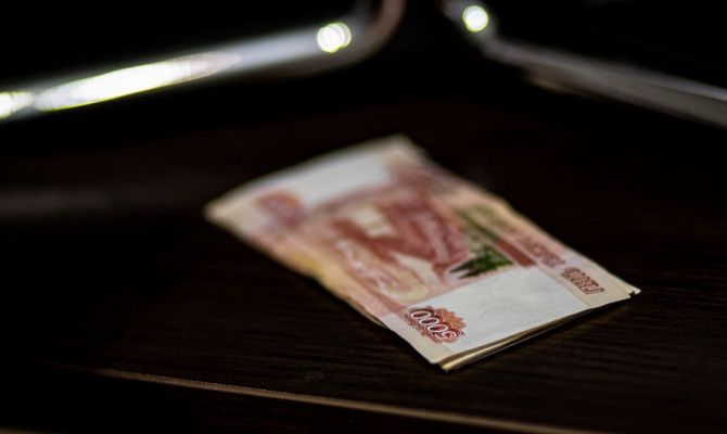 В Тульской области женам военнослужащих выплатят по 15 тысяч рублей