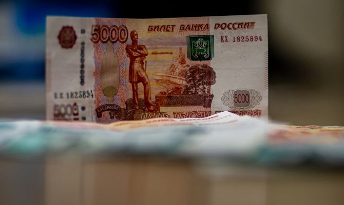 С начала 2024 года МРОТ в России проиндексируют сразу на 18,5%