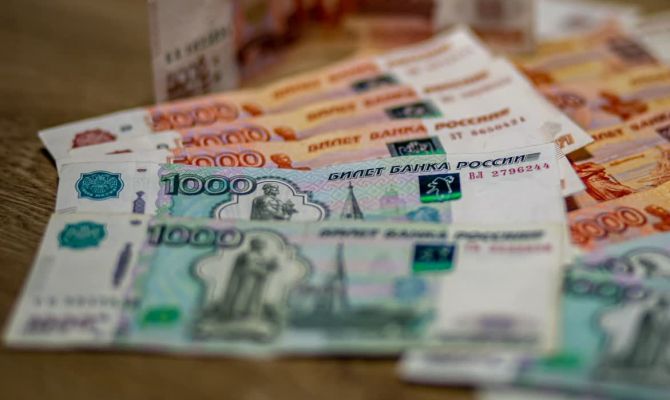 Житель Алексина заплатит 30 тысяч рублей за драку с женщиной