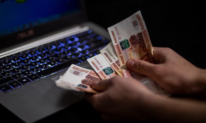 40-летний мужчина из Тулы лишился почти двух млн рублей из-за мошенников
