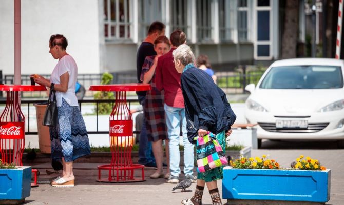 В Туле у 73-летней женщины украли телевизор и роутер