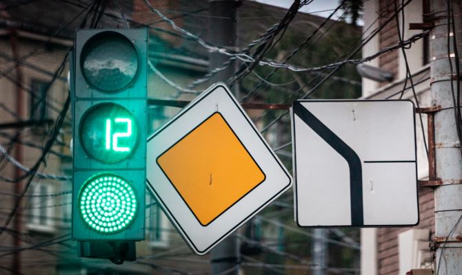 28 февраля в Туле отключат 2 светофора