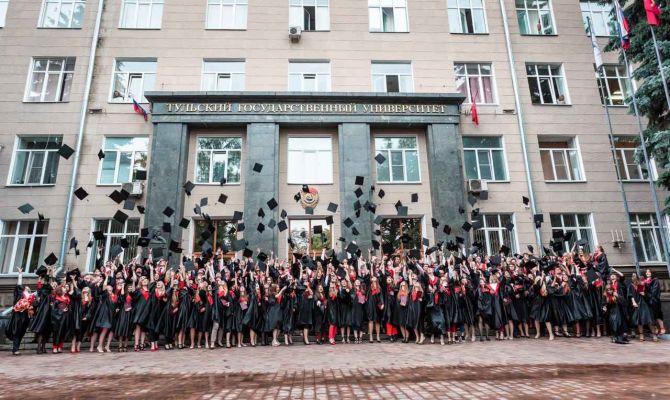 Студентов российских вузов объединят в одну сеть по всему миру