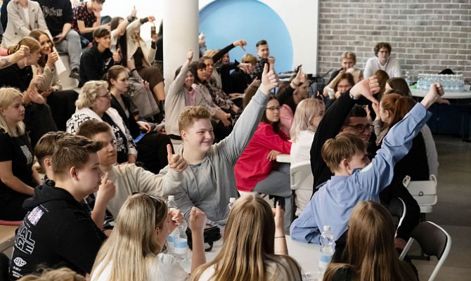 В Туле студентов и старшеклассников ознакомили с опытом успешных предпринимателей