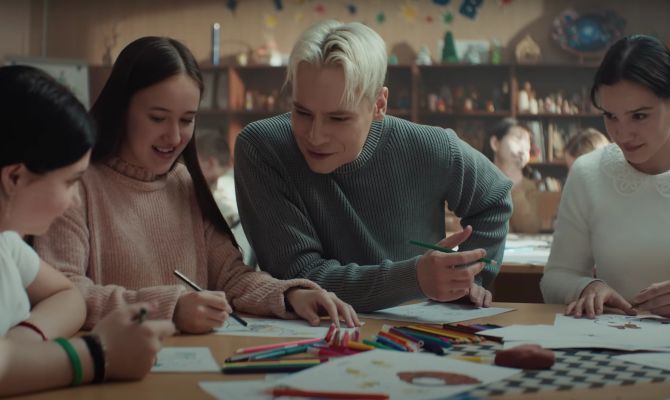 SHAMAN выпустил клип "МАМА", снятый в тульском детдоме