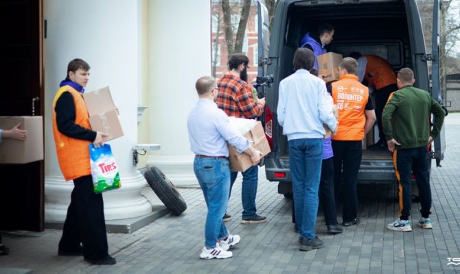 Туляки отправили в Дагестан два автомобиля с гумпомощью