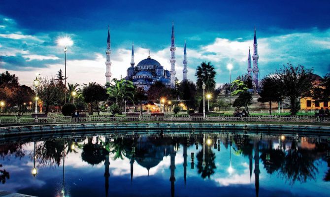 Турецкие власти готовы пускать российских туристов без загранпаспортов