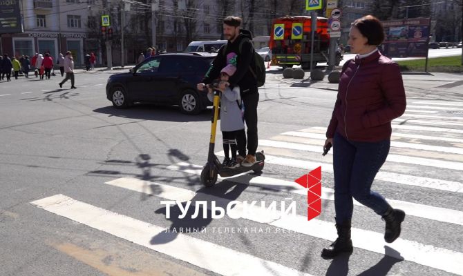 В Туле самокатчиков начали штрафовать за нарушение ПДД