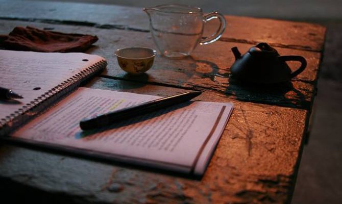 Туляков приглашают поговорить о творчестве