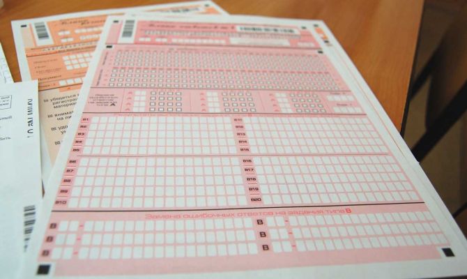 Российские школьники впервые сдают ЕГЭ по китайскому языку 