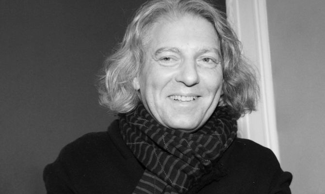 Умер режиссер и телеведущий Александр Олейников