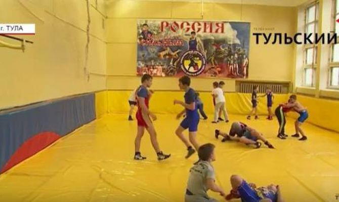 Как тульские борцы тренируются перед Всероссийским юношеским турниром. РЕПОРТАЖ