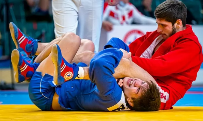 Туляк выступит на Первенстве Европы по самбо среди юниоров