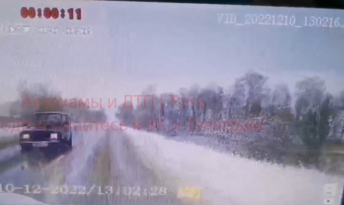 Появилось видео разбившегося под Киреевском «ВАЗа», снятое за секунду до ДТП