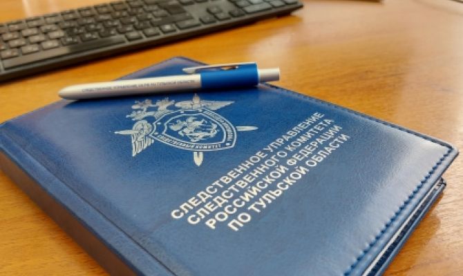 Расследование дела вытолкнувшего с балкона мать новомосковца завершено