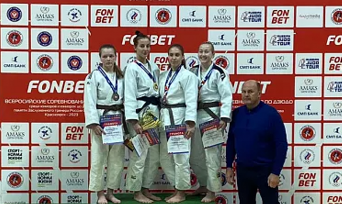 Тульские дзюдоистки завоевали «бронзу» и «золото» на Всероссийских соревнованиях