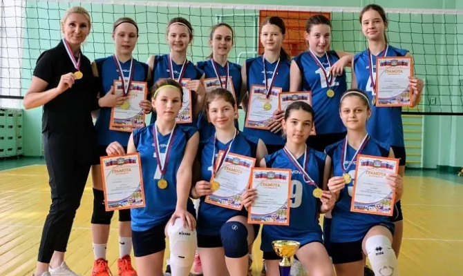 Тульские волейболистки взяли «золото» на межрегиональном турнире