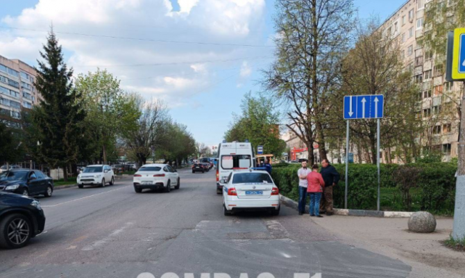 В Туле на улице Кирова водитель Kia Ceed сбил 10-летнего велосипедиста