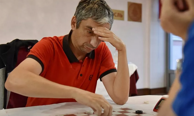 Туляк вошел в пятерку лучших на чемпионате Европы по шашкам