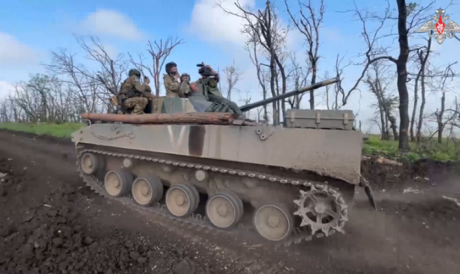 Тульские десантники уничтожили танк ВСУ