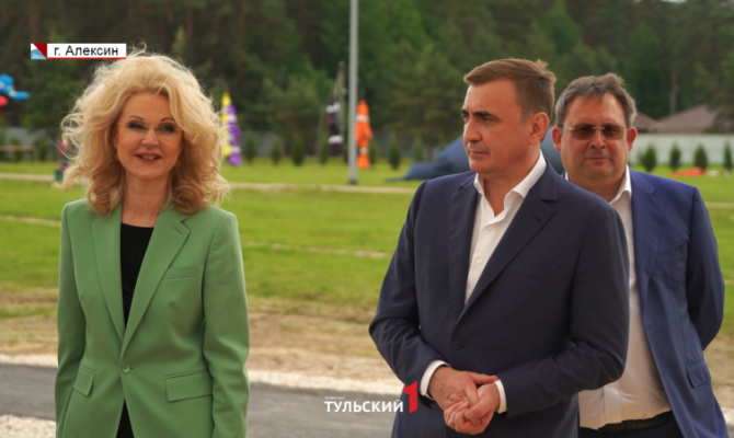 «Ребенок – это звездочка»: Татьяна Голикова и Алексей Дюмин пообщались с юными туляками