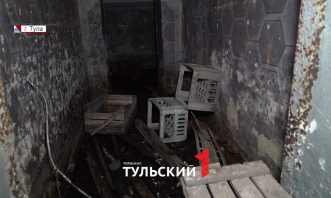 От кафельной плитки до туалетов: кто должен следить за бомбоубежищами в многоэтажках