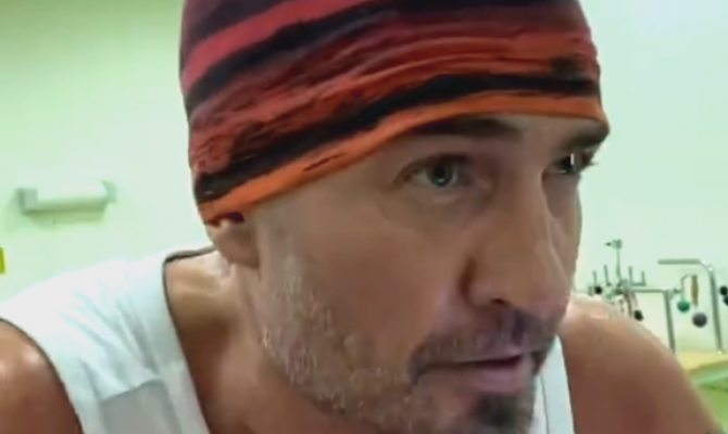 Роман Костомаров опубликовал первое видео с протезами после ампутации