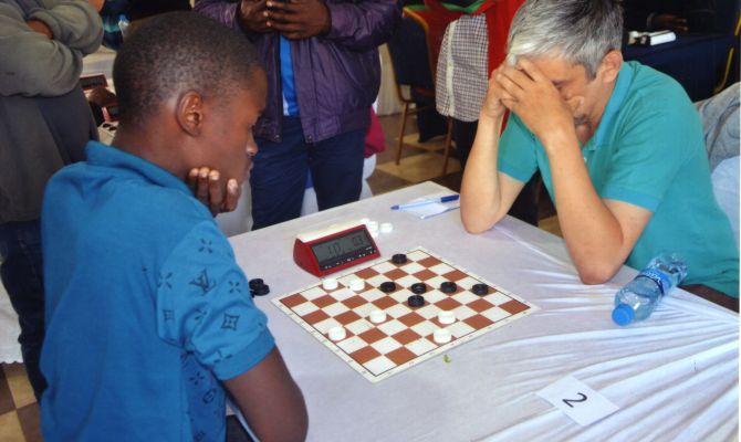 Туляк выиграл бронзу Кубка мира по шашкам в Замбии