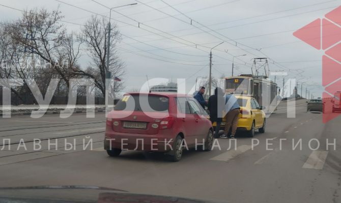 Учебная машина спровоцировала аварию на Демидовской плотине в Туле