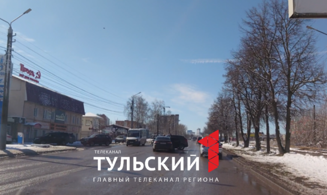 Два иномарки столкнулись на Одоевском шоссе в Туле
