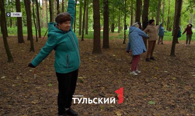 В Туле пенсионеры бесплатно осваивают акваэробику, джампинг и нейролепку