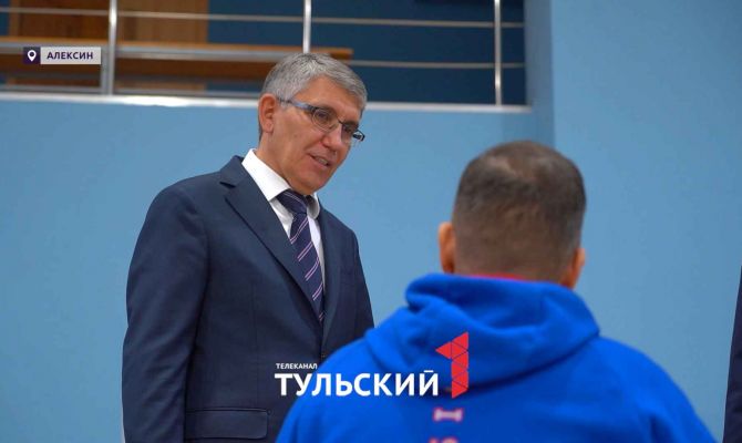Дмитрий Миляев оценил условия реабилитации ветеранов на базе «Ока» под Алексином