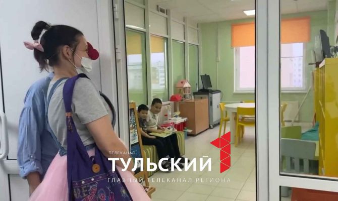 «Клоунский патруль» подарил радость детям Тульской больницы