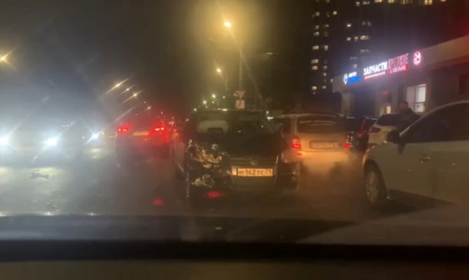 Вечерняя авария в Туле собрала крупную пробку