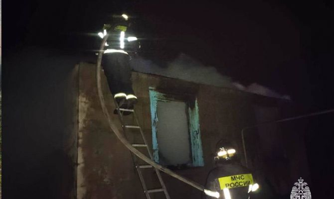 В Липках из огня спасли погорельца